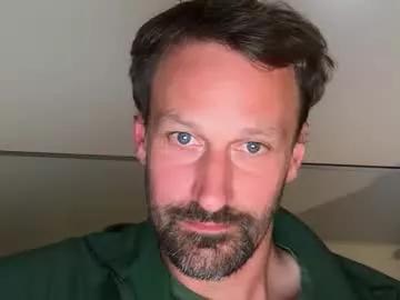 Maenu_69 webcams show profile image 