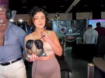 Photos of maevemads from Chaturbate is Freechat