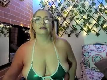 majahills from Chaturbate