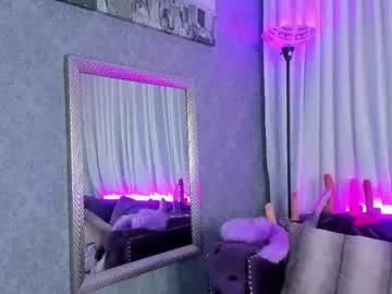 mamushka_ from Chaturbate