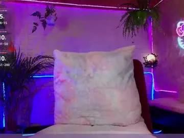 mamushka_ from Chaturbate