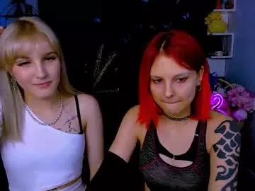 Discover our girls online shows and discover the company of countless livestreamers, with stunning shapes, sex toys and more.