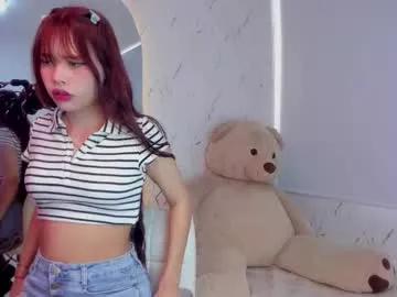 Discover our girls online shows and discover the company of countless livestreamers, with stunning shapes, sex toys and more.