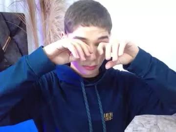 Matiii18 webcams show profile image 