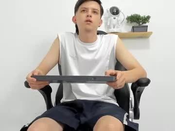 maxx_rogers from Chaturbate