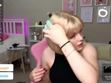 maya_blonde18 from Chaturbate