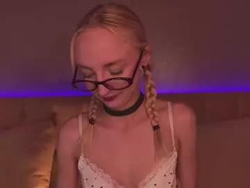 maya_snoww from Chaturbate