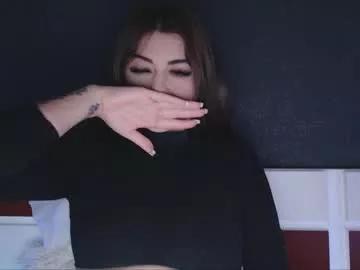 mayadelevinnge from Chaturbate