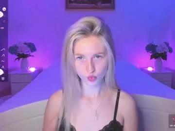 mellina_tey from Chaturbate