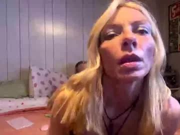 Mer3671234 webcams show profile image 