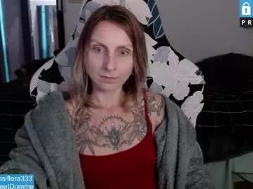 mesmerizing_tati333 from Chaturbate