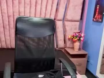 miaa_thopmson from Chaturbate