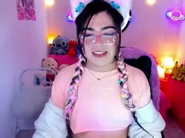 Discover our girls online shows and discover the company of countless livestreamers, with stunning shapes, sex toys and more.