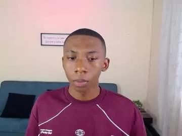 miiloo18 from Chaturbate