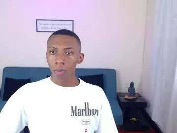 miiloo18 from Chaturbate