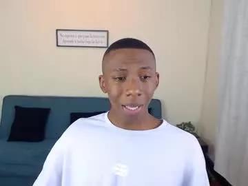 miiloo18 from Chaturbate