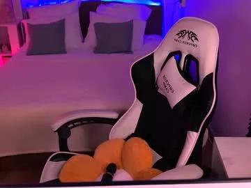 miliburns from Chaturbate