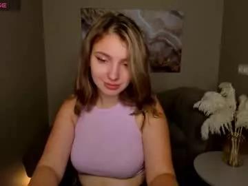 milinafox from Chaturbate