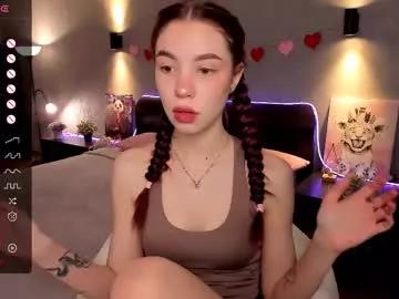 milli_brownn from Chaturbate