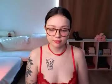 milly_saint from Chaturbate