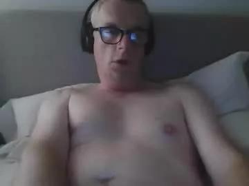 minimalmix47 from Chaturbate
