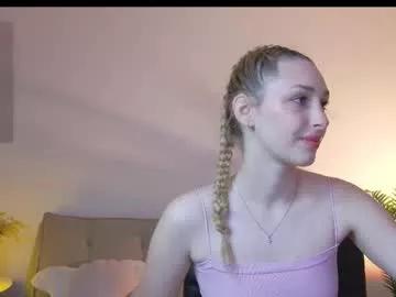 Misaakey webcams show profile image 