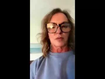 missbehavinxoxo from Chaturbate