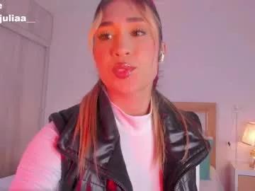 missjuliaa_ from Chaturbate