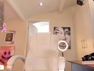 missketzaly from Chaturbate