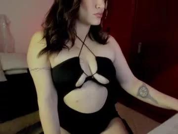 misslucye_robbie from Chaturbate