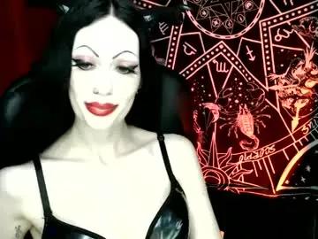 missmoondoll from Chaturbate