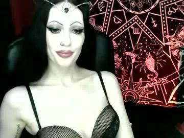 missmoondoll from Chaturbate