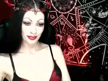 missmoondoll from Chaturbate