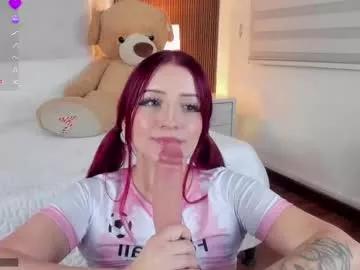 Discover our girls online shows and discover the company of countless livestreamers, with stunning shapes, sex toys and more.