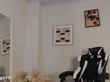 missvirggii from Chaturbate