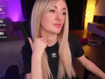 misswiney from Chaturbate