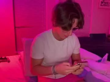 mizzo001 from Chaturbate