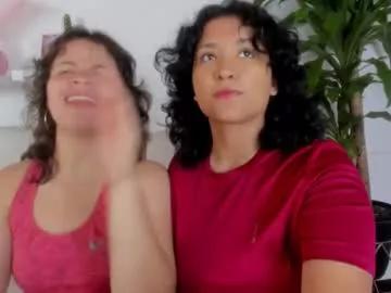molly_and_ivy from Chaturbate