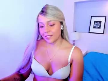 mollylogan11 from Chaturbate