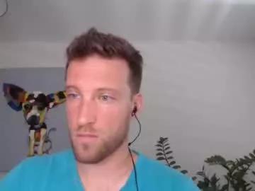 moms_little_monster from Chaturbate
