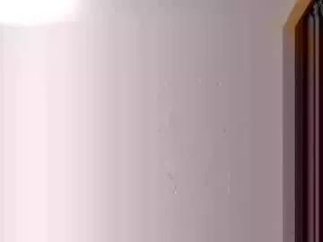 moms_little_monster from Chaturbate