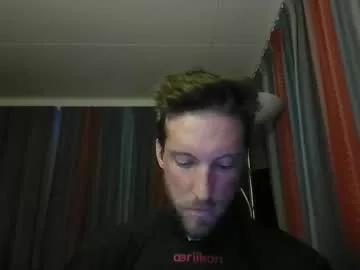 moms_little_monster from Chaturbate