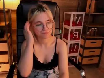 moon13152 from Chaturbate