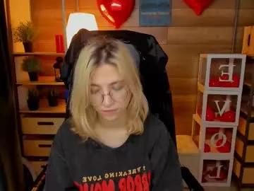 moon13152 from Chaturbate