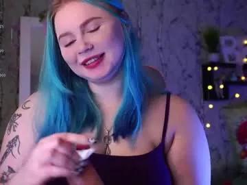 moon_valkyriie from Chaturbate