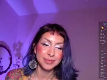 mooncinna from Chaturbate