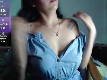 moondreams21 from Chaturbate