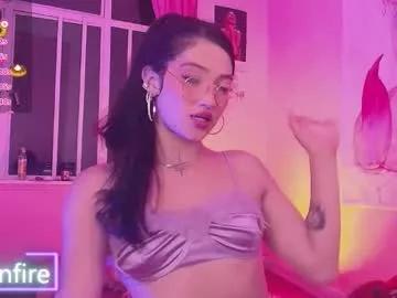 moonfiredance from Chaturbate