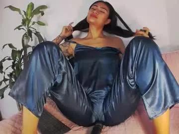 moonie_baddie31 from Chaturbate