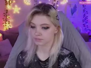 moonlight_mia from Chaturbate